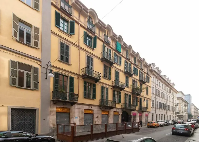 Apartment Piazza Statuto Turin